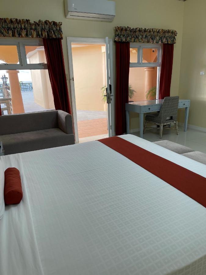 Hotel Grand A View Montego Bay Eksteriør bilde